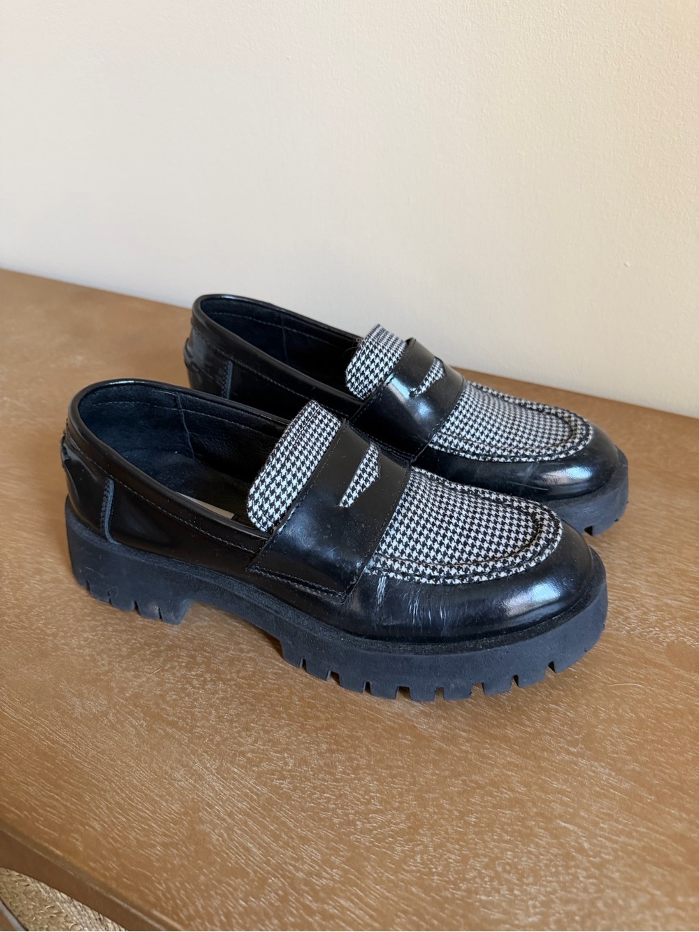 Steve Madden Black and White Houndstooth Penny Loafers